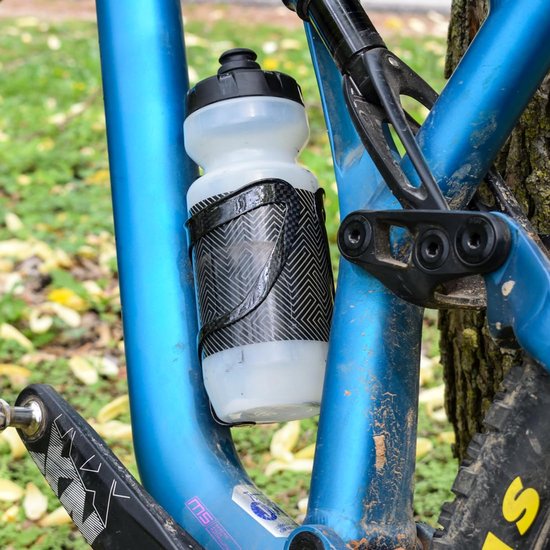 2-stuks Kunststof bidonhouder voor mountainbike - Bidonhouder voor fiets - Verdikte bidonhouder - Bidonhouder - Inclusief schroeven - Aantrekkelijk design - Eenvoudige installatie - Geschikt voor fietsen, mountainbikes, enz. - Zwart — afbeelding 5