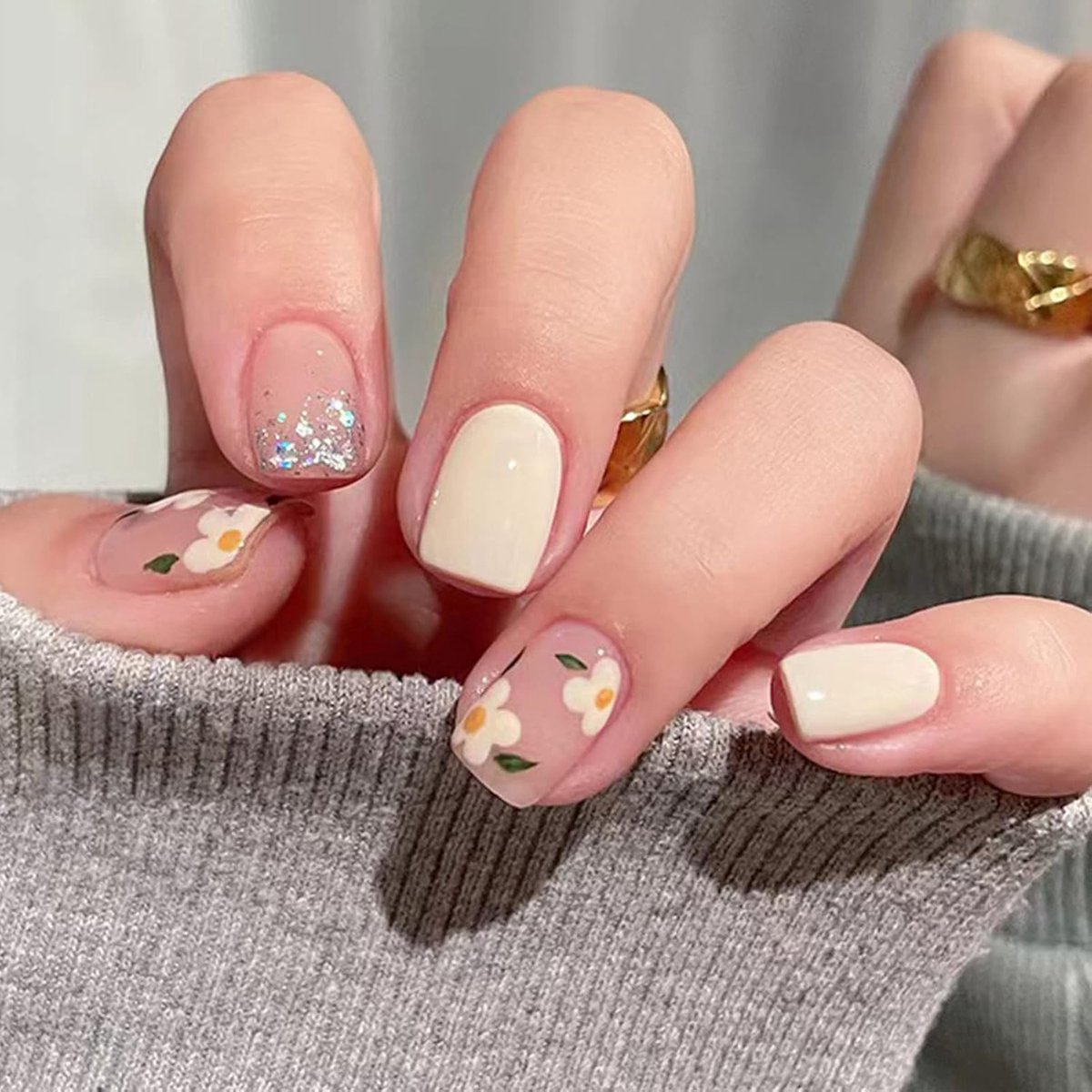 EGoods - Gele bloem kunstnagels met volledige dekking en nagellijm