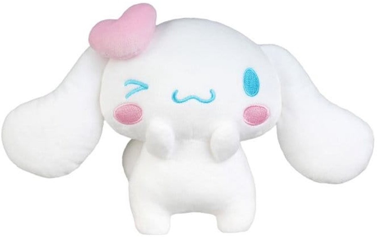 Sakami Merchandise Sanrio Knuffel Figure Cinnamoroll Heart M 17 cm Knuffeles