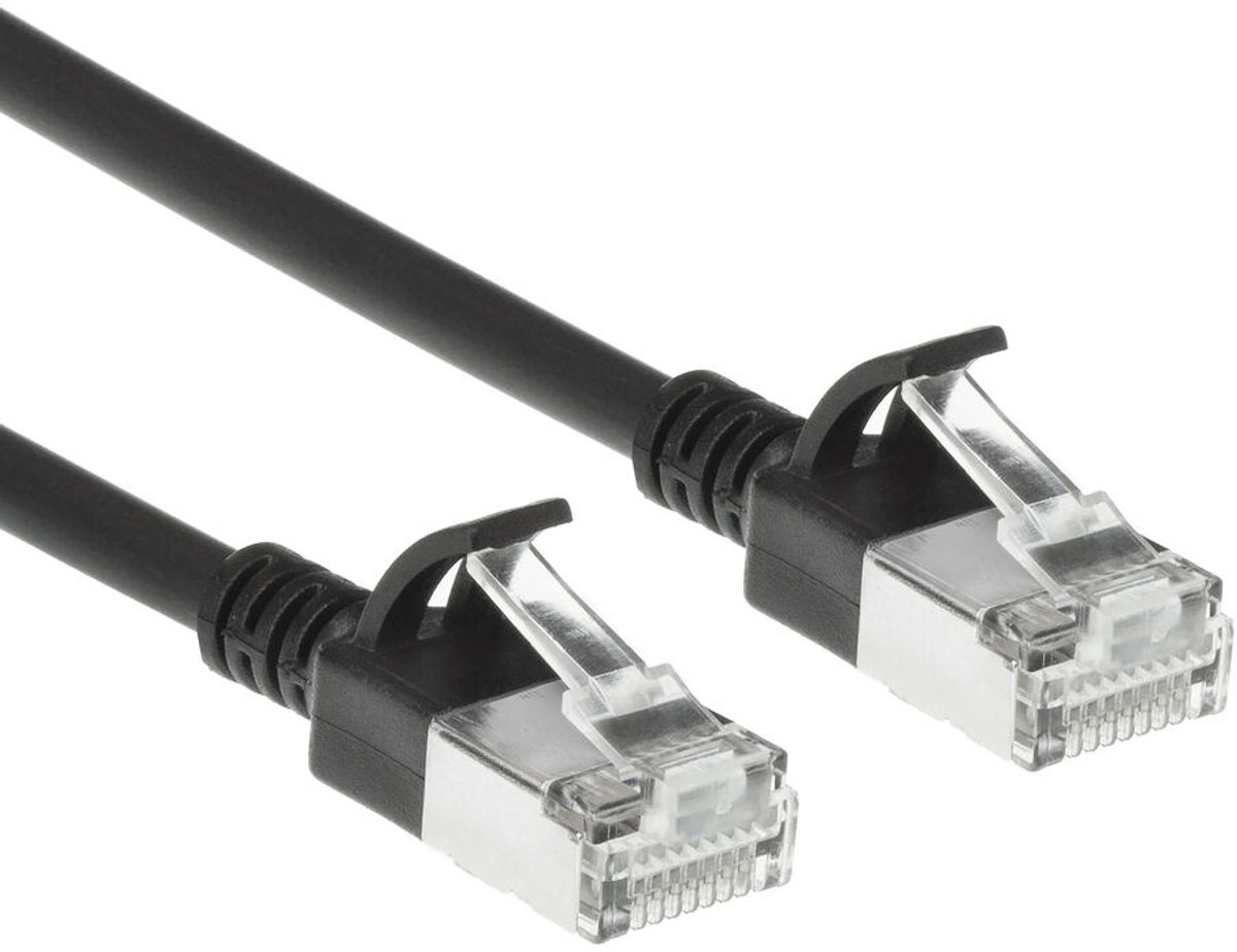 ACT Zwarte 1,5 meter LSZH S/FTP CAT7 slimline patchkabel snagless met RJ45 connectoren DF7951