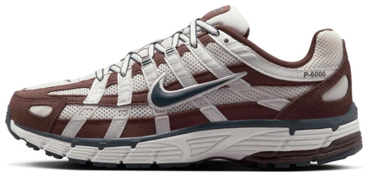 Nike P-6000 Phantom Baroque Metallic Summit Armory Zilver