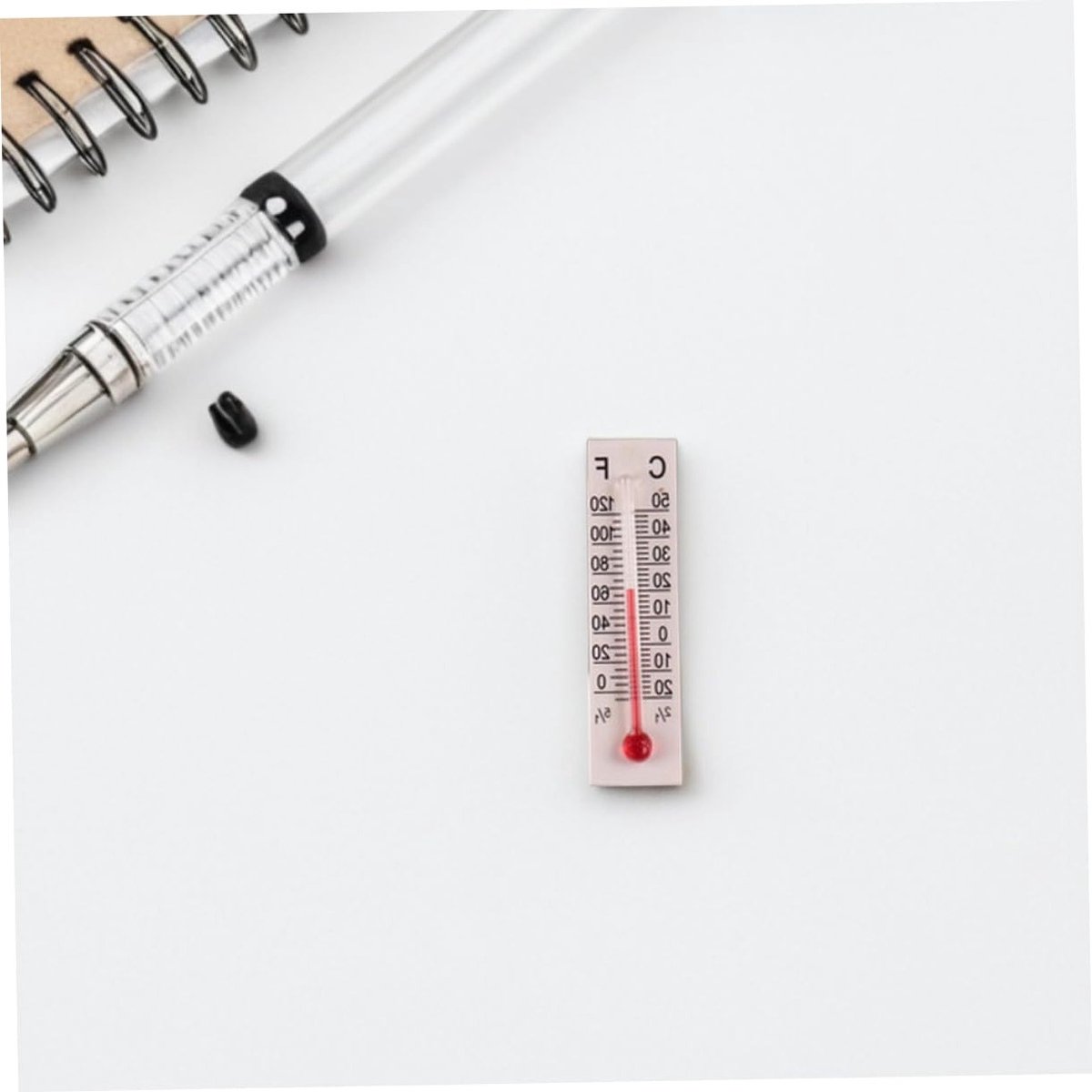 10 Miniatuur Thermometers voor Poppenhuisdecoratie, Realistische Analoge Thermometers voor Gedetailleerd Meubilair, Duurzaam Ontwerp voor Authentieke Miniatuur Scènes