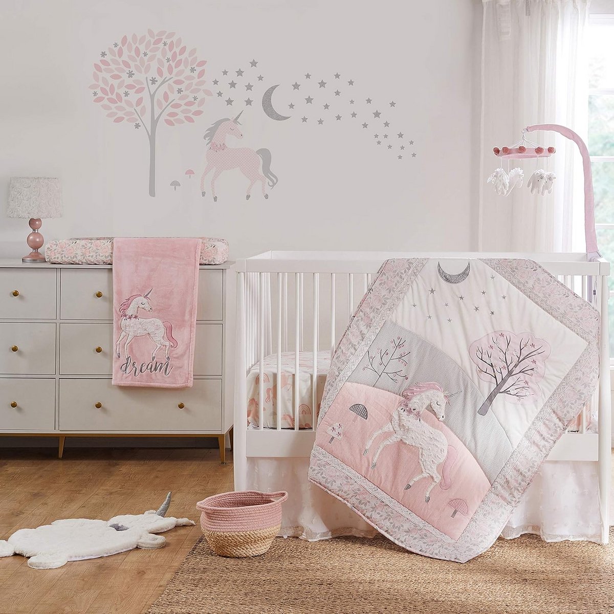Baby wieg bed set - Babykamer set - Babykamer decoratie - Betoverend Eenhoorn Thema - 5-delige set - Grijs roze wit