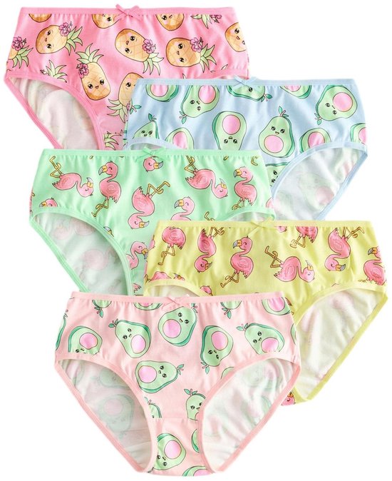Vijf onderbroeken met prints van ananassen, avocado's en flamingo's in verschillende kleuren.