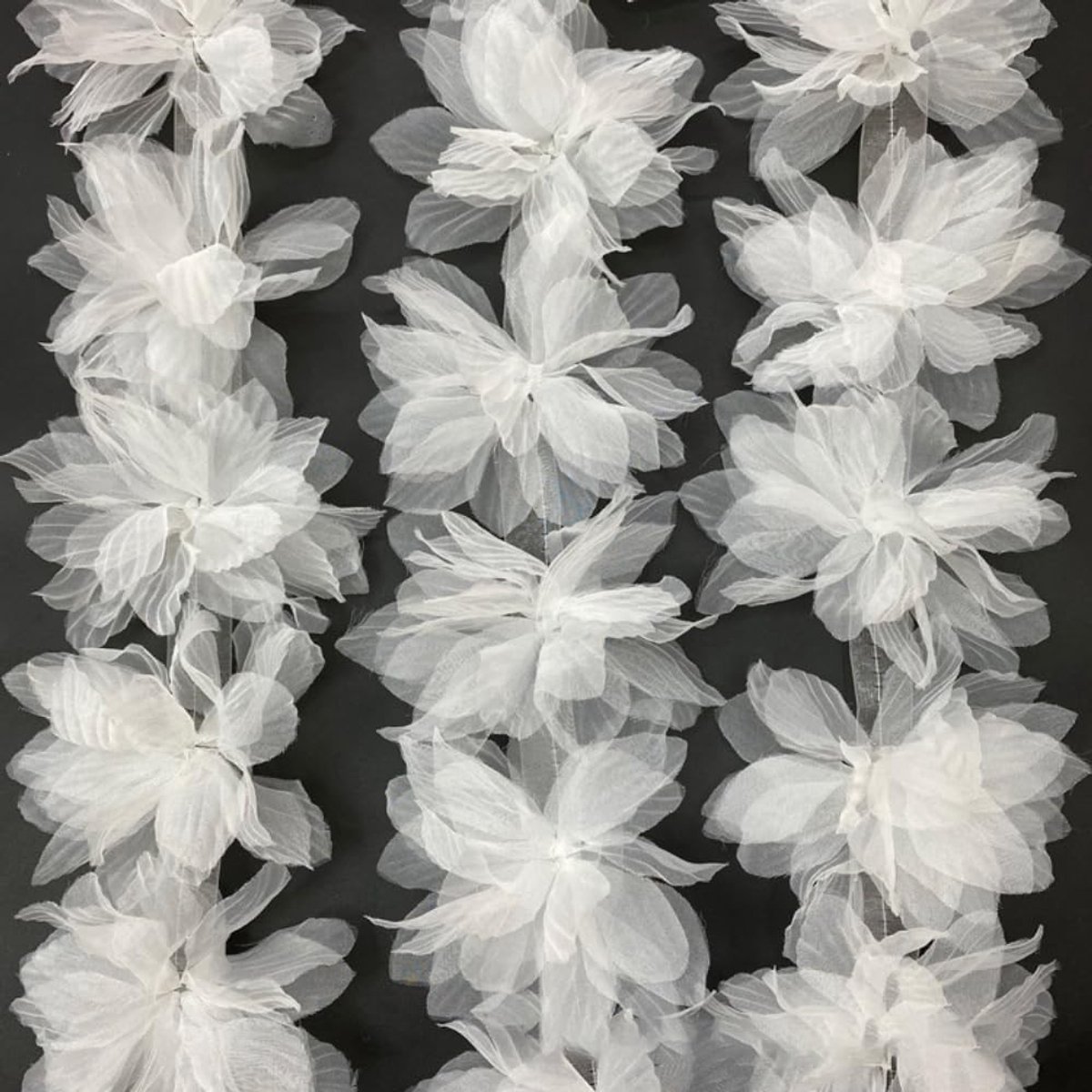 Dailygoody - Pack van 50 4,3 Inch Organza Kant Bloem Ribbons voor DIY Crafts - Wit