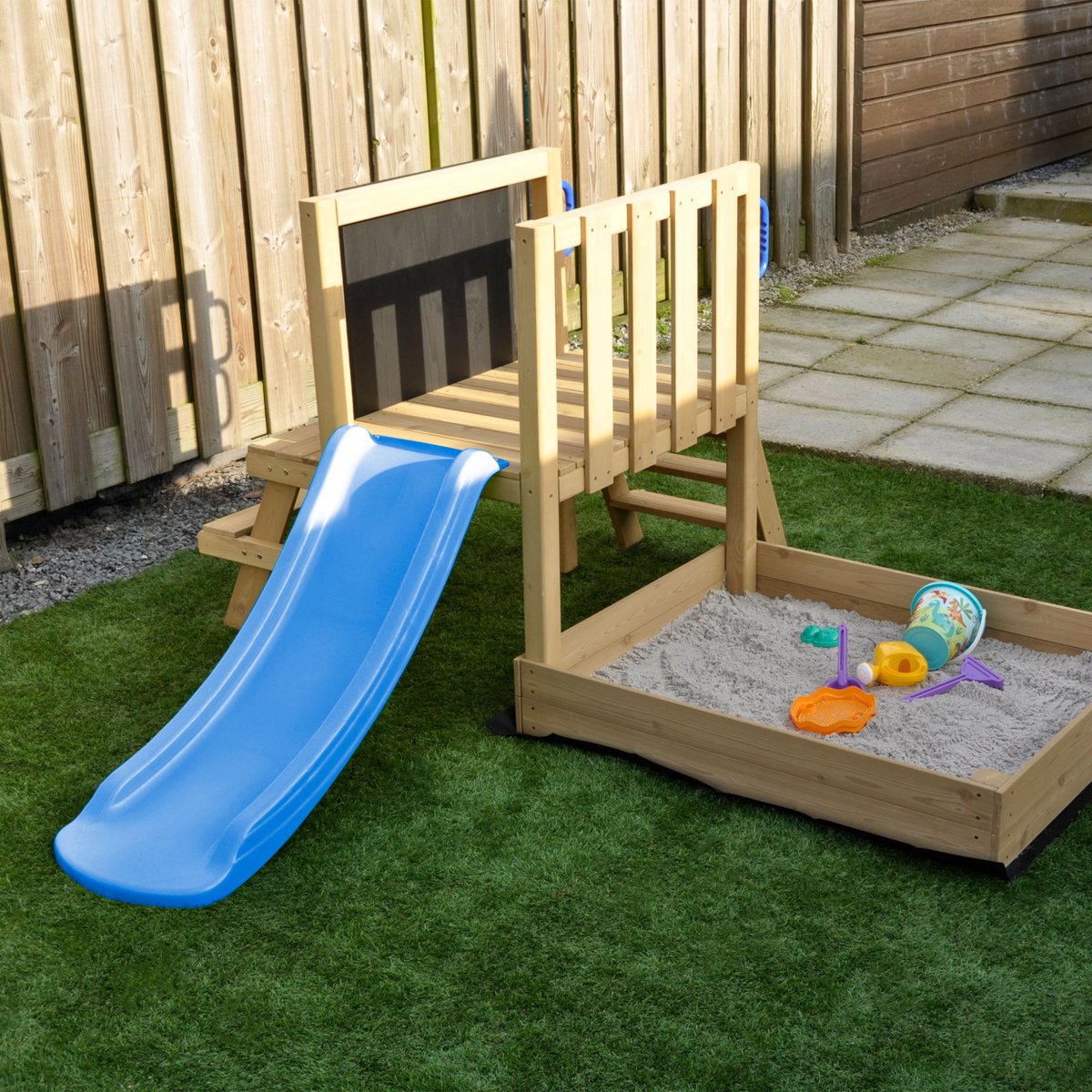 AXI Leah Mini Speeltoren met Zandbak en Picknicktafel – Blauwe Glijbaan – Met Krijtbord – FSC hout – Klein speeltoestel voor de tuin / buiten — afbeelding 5
