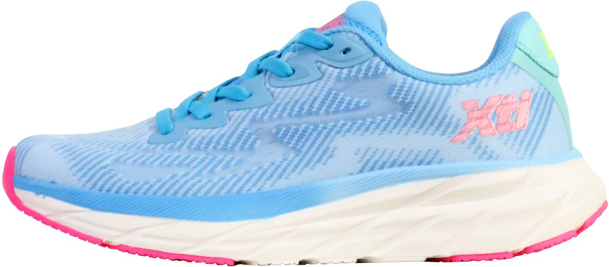 Sneakers met veters