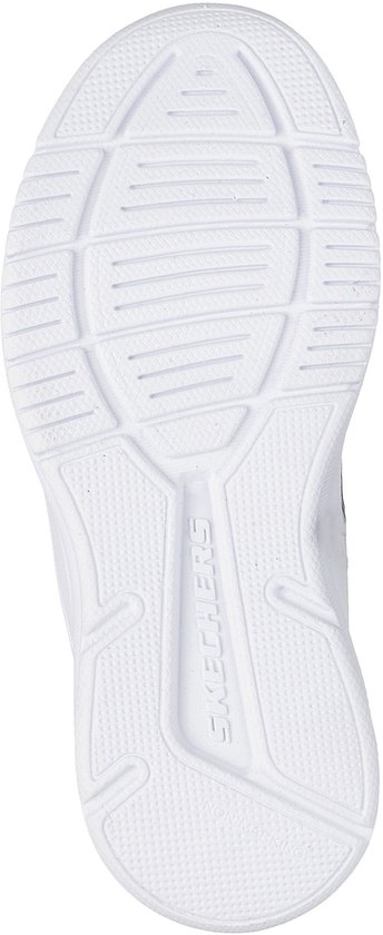 Onderkant van een witte sneaker met Skechers logo in reliëf.