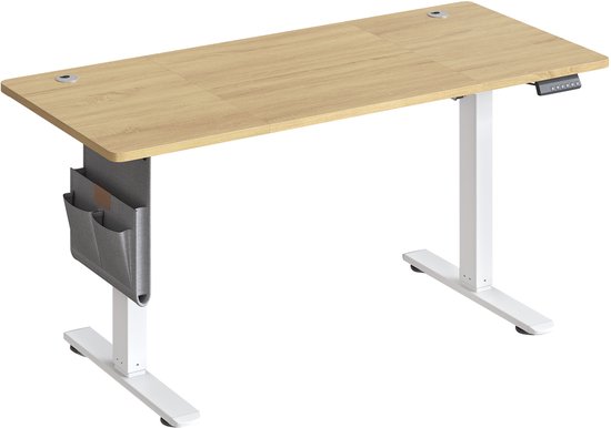 Wit elektrisch zit-sta bureau met licht houten blad en grijze stoffen opbergvakken aan de zijkant.