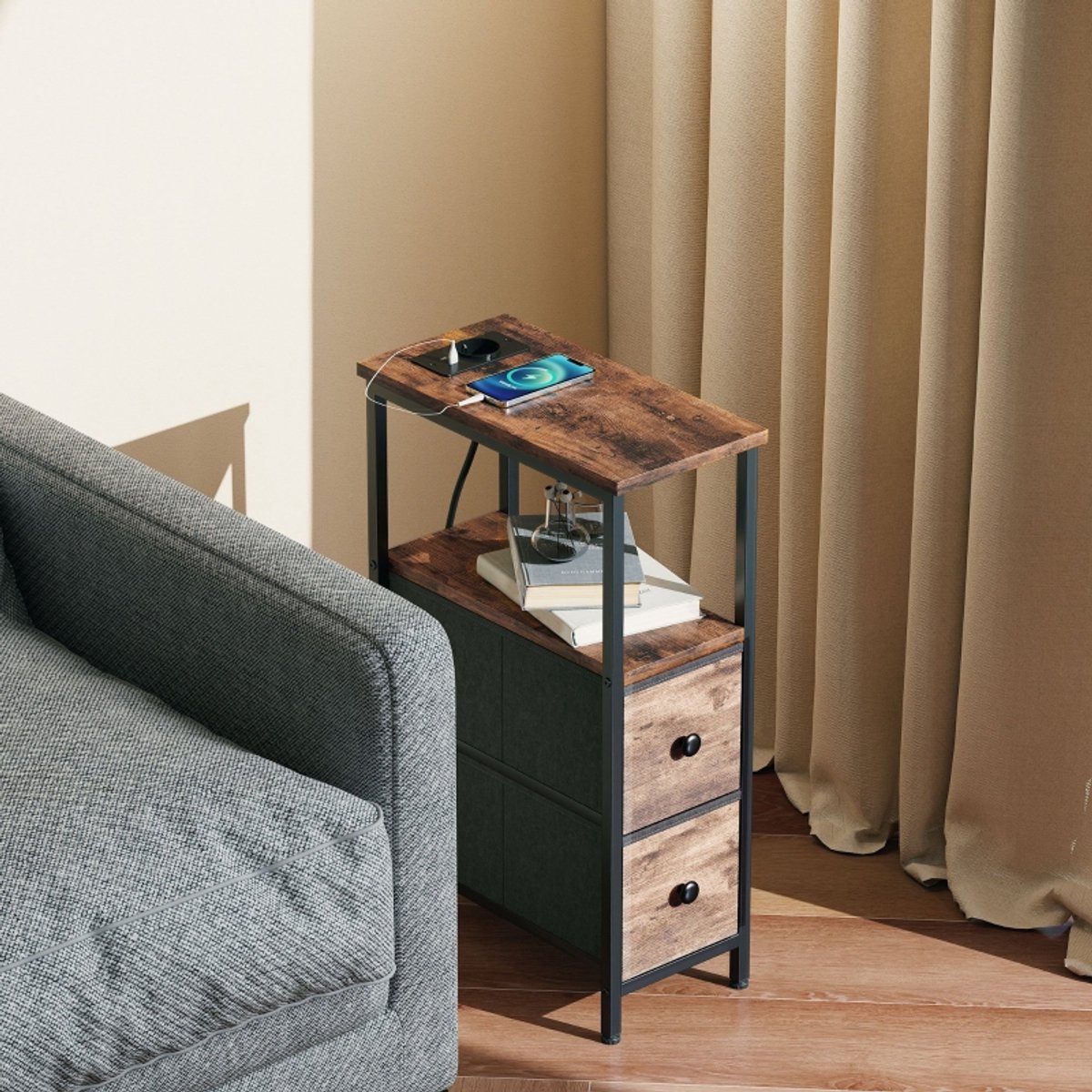 MODFU Smalle Bijzettafel met Laadstation (USB/Stopcontact) - Industrieel Nachtkastje met 2 Lades - 20 cm Breed - Rustiek Bruin