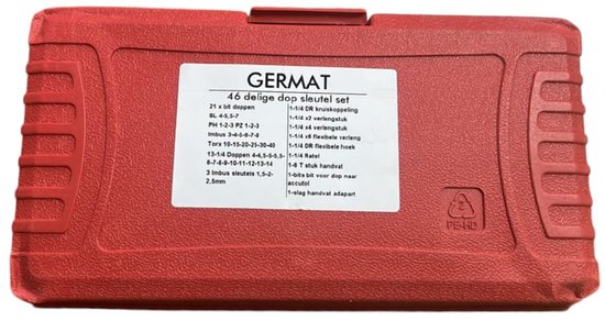 Achterkant van de rode Germat gereedschapskoffer met een witte sticker die de 46-delige inhoud beschrijft.