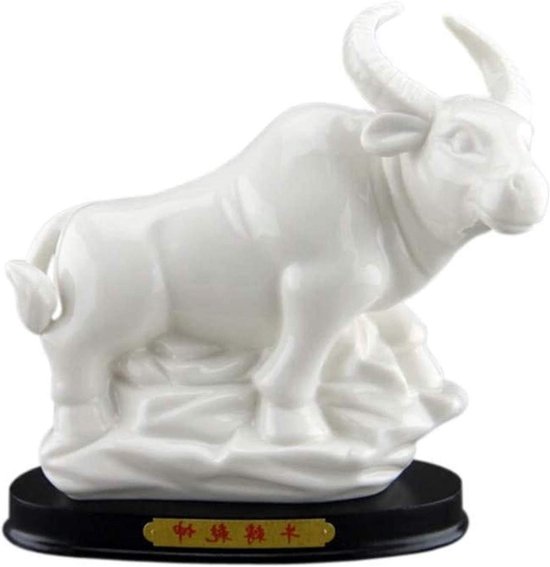 Foto:  standbeeld ornamenten decoratie sculpturen keramisch creatief dier kleine gelukkige witte koe feng shui home office meubels ambachten tuin decor beelden