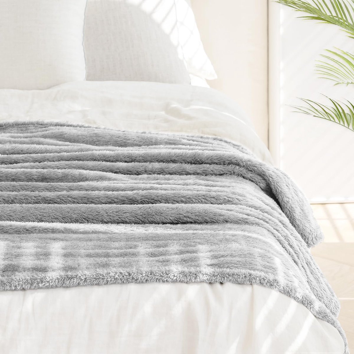 MTTproducts- Deken 130 x 150 cm - Fleece/Flanellen Deken - Oeko-TEX® Gecertificeerd - Zachte/Warme Deken - Lichtgewicht Deken - Hoogwaardige Schapenwol