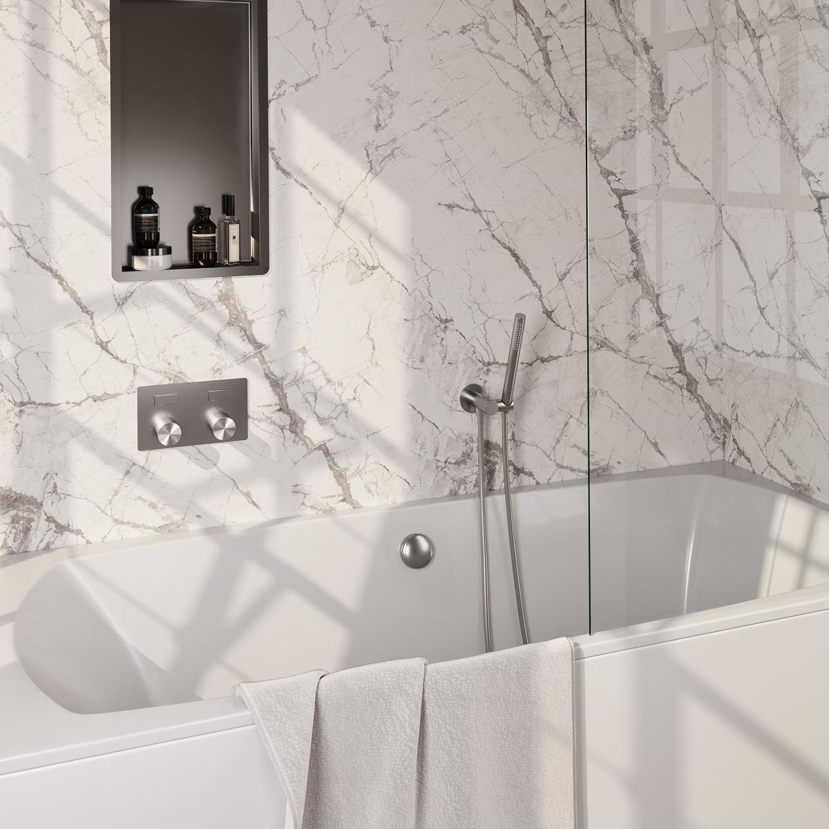 Brauer Brushed Carving Thermostatische Inbouw Badkraan Drukknoppen - Badvulcombinatie - Staaf - Doucheslang - Wandaansluitbocht - Handdouche - Rvs Geborsteld Pvd