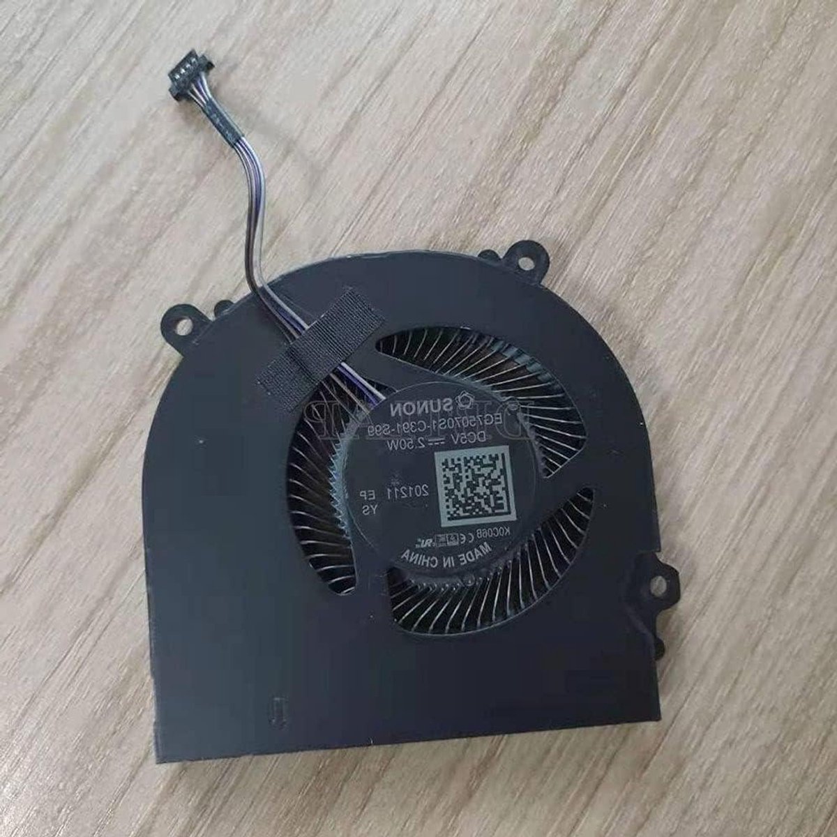 Laptop Ventilator - Koeler - Oververhitting Voorkomen - 4-Pin Connector - 5V 2.5W - Zwart
