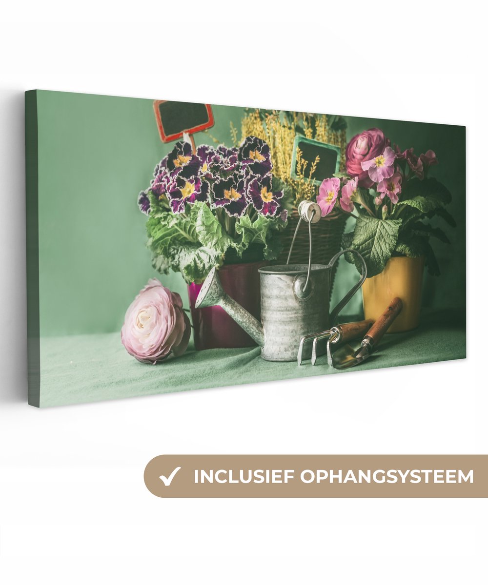 Canvas schilderij 160x80 cm - Wanddecoratie Tuinieren - Gieter - Bloemen - Muurdecoratie w