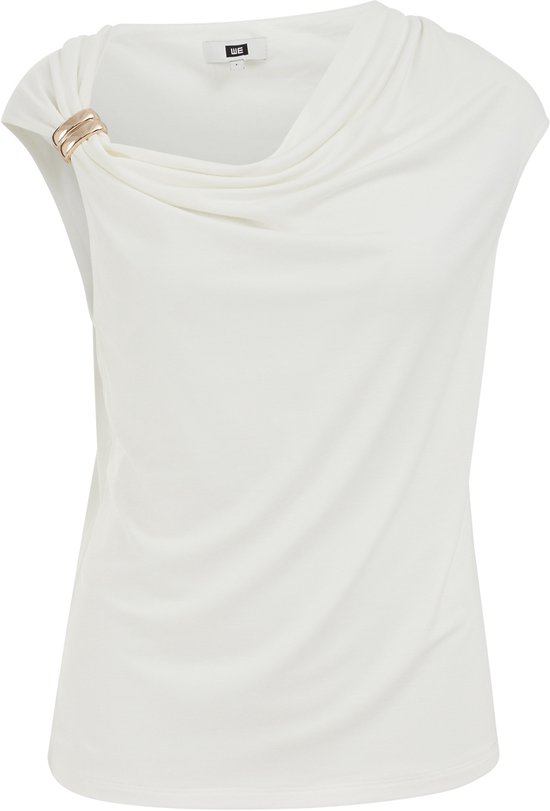Wit T-shirt met gedrapeerd effect en een gouden ringdetail op de schouder.