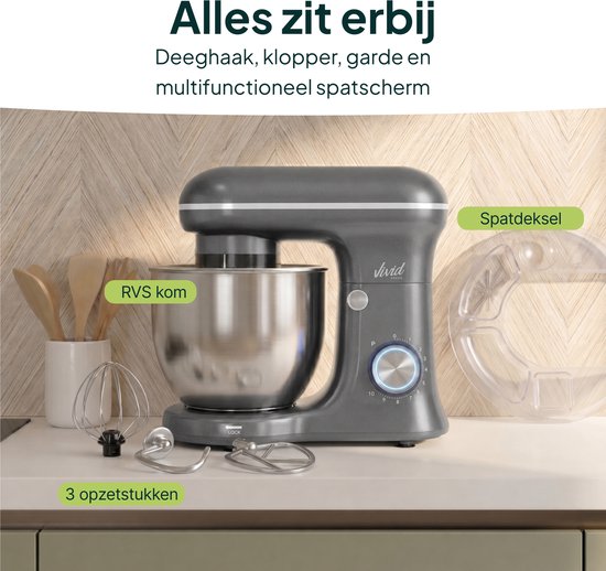 Grijze keukenmixer met RVS kom, garde, deeghaak, klopper en spatdeksel.