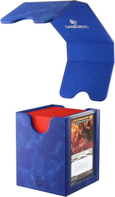Blauwe Gamegenic deckbox met een magnetische klep. De deckbox bevat een kaartextensie met een drakenafbeelding.