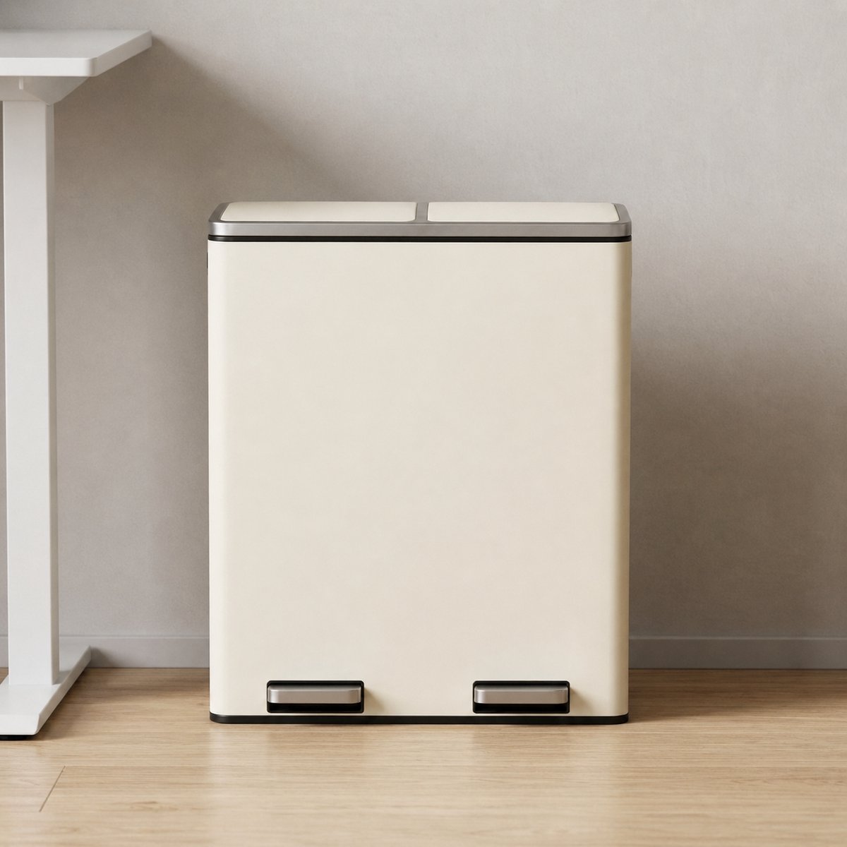 Luxe Duo Prullenbak 60L – 2 x 30 Liter Keuken Afvalemmer met Pedaal & Soft Close – Dubbele Recycling Prullenbak met Uitneembare Binnenemmers, Geurafsluiting, Stijlvol Crème Design & Inclusief 15 Afvalzakken Ganeey