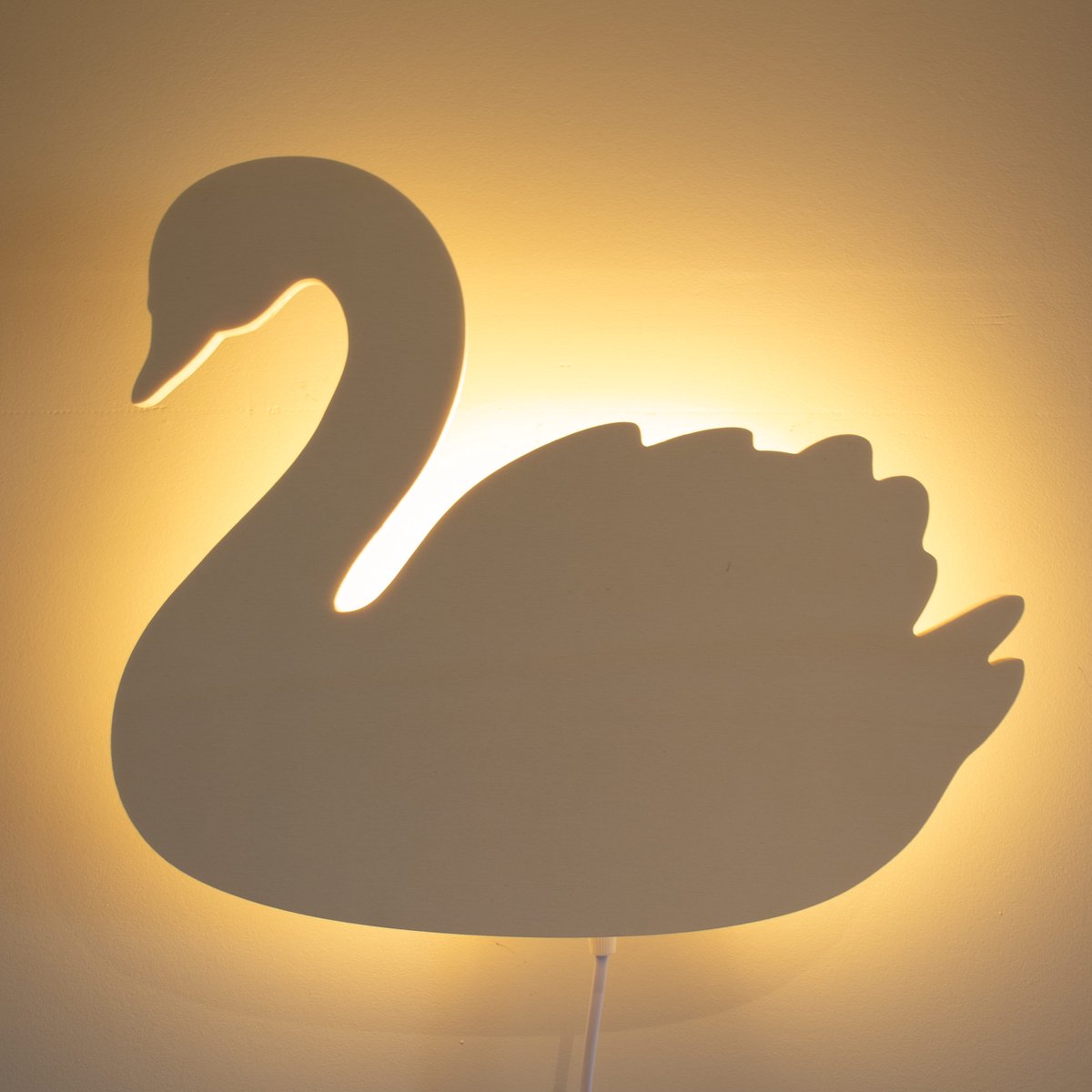 Houten wandlamp ~ Zwaan