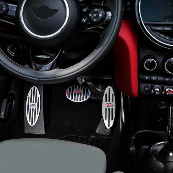 Auto Pedaal Covers - Sportieve Pedaalsets - Verbeterde Rijervaring - Antislip Rubber - 3 Stuks - Rode Vlag — afbeelding 2