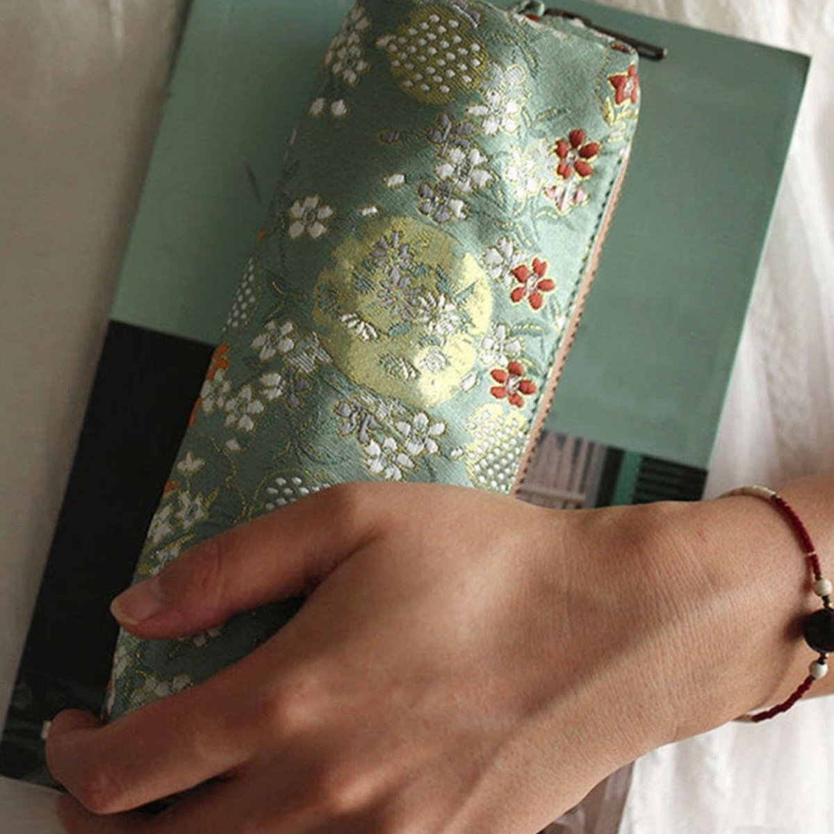 Dailygoods- Bloemenetui Chinese Stijl - Etui met Hanger - Bureautas - Mini Make-uptas - Linnen - 18 x 6 x 3,5 cm
