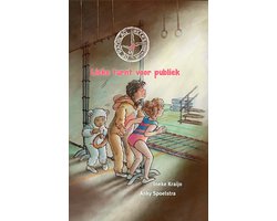 Omslag van De Radslag reeks 4 - Lieke turnt voor publiek