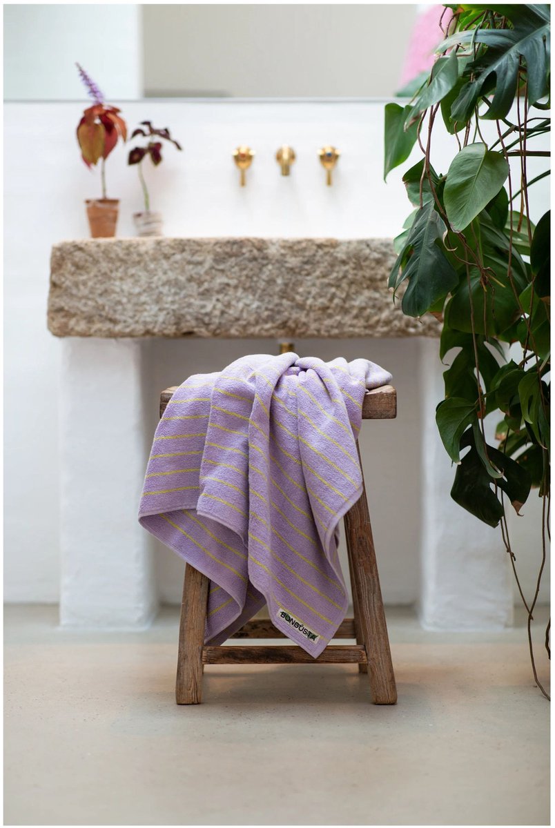 Bongusta Naram strandlaken (100 x 150) Lilac & Neon yellow (lila & geel)