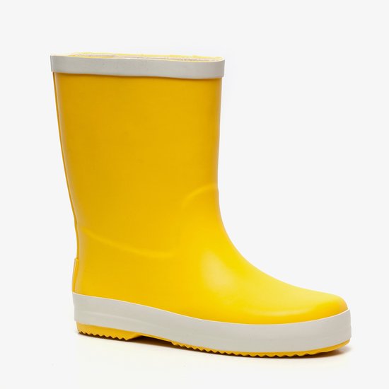 Botte de pluie jaune avec bords et semelle blancs.