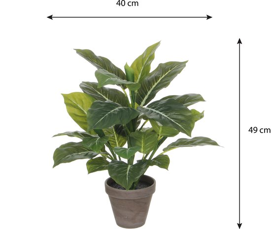 Kunstplant in bruine pot, 40 cm breed en 49 cm hoog, met grote donkergroene bladeren met lichte nerven.