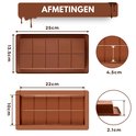 Afmetingen van bruine siliconen chocoladevormen. Een grotere van 25x13.5cm en een kleinere van 22x10cm.