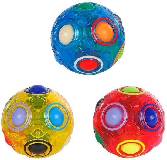 Drie transparante magische ballen: blauw met witte en rode cirkels, geel met paarse en blauwe cirkels, rood met paarse en gele cirkels.