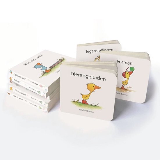 Stapel met 5 kleine kartonnen boekjes, vier ervan uitgestald, met tekeningen van eenden en andere dieren. Titels zijn o.a. 'Dieren geluiden', 'Vormen'.