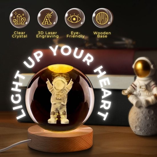 3D Kristallen Bal Astronaut - Nachtlampje - LED Glas Licht Hologram lamp met Massief Houten Basis - Nachtlamp - Cadeau idee - Verlichting - USB aansluiting - Woondecoratie van Merkloos — afbeelding 2