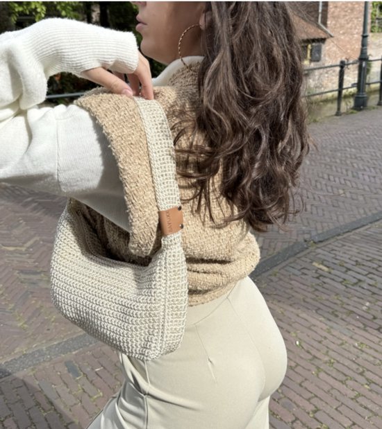 BAYUXX Bags Bali - Modèle LouLou avec CHARME DE SAC BANANE - Peut être porté en SAC À BANDOULIÈRE - Fait main à Bali - Wit/blanc cassé - Sac d'été au crochet