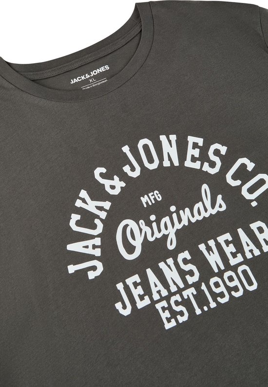 Donkergrijs T-shirt met ronde hals van Jack & Jones met witte cirkelvormige opdruk 'JACK & JONES ORIGINALS JEANS WEAR EST.1990'.