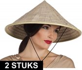 2x Aziatische hoeden verkleed accessoire - China thema verkleedhoeden - Strohoeden Azie