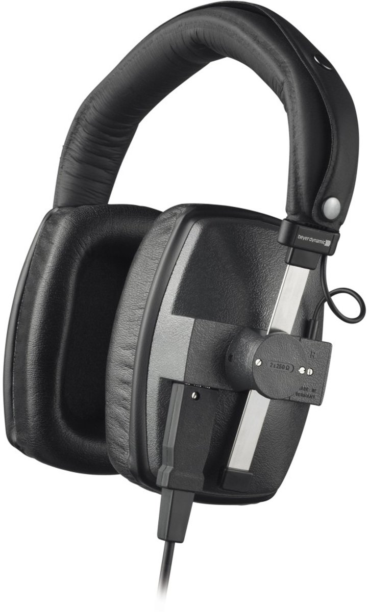 Beyerdynamic-DT 150 - Wired Studio Headphones - 250 Ohm - Zwart