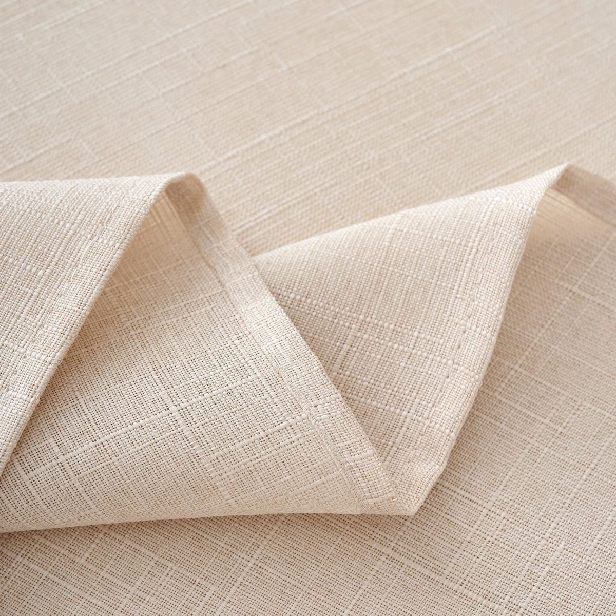 JeiibrZui 1 beige rechthoekig tafelkleed, maat 140*140cm, waterbestendig, stofdicht en vlekbestendig linnen, geschikt voor binnen- en buitengebruik