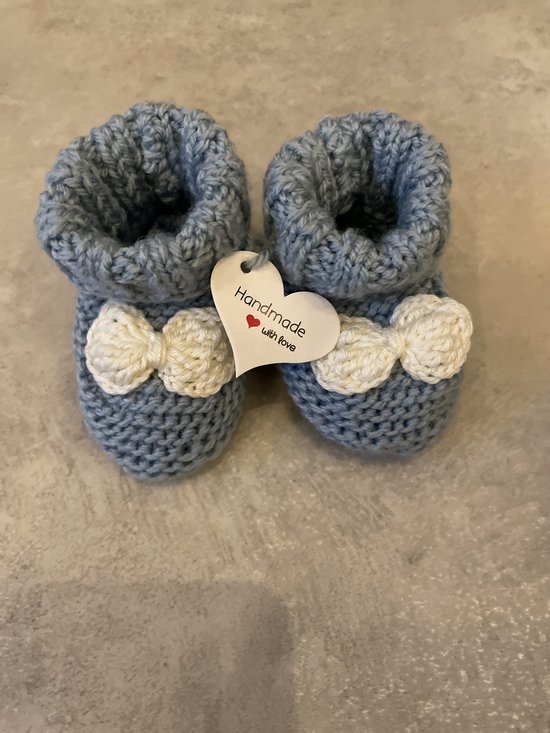 Maminobaby.nl - Handgemaakte gehaakte Babyslofjes met Baby Shark Rugzak — afbeelding 4
