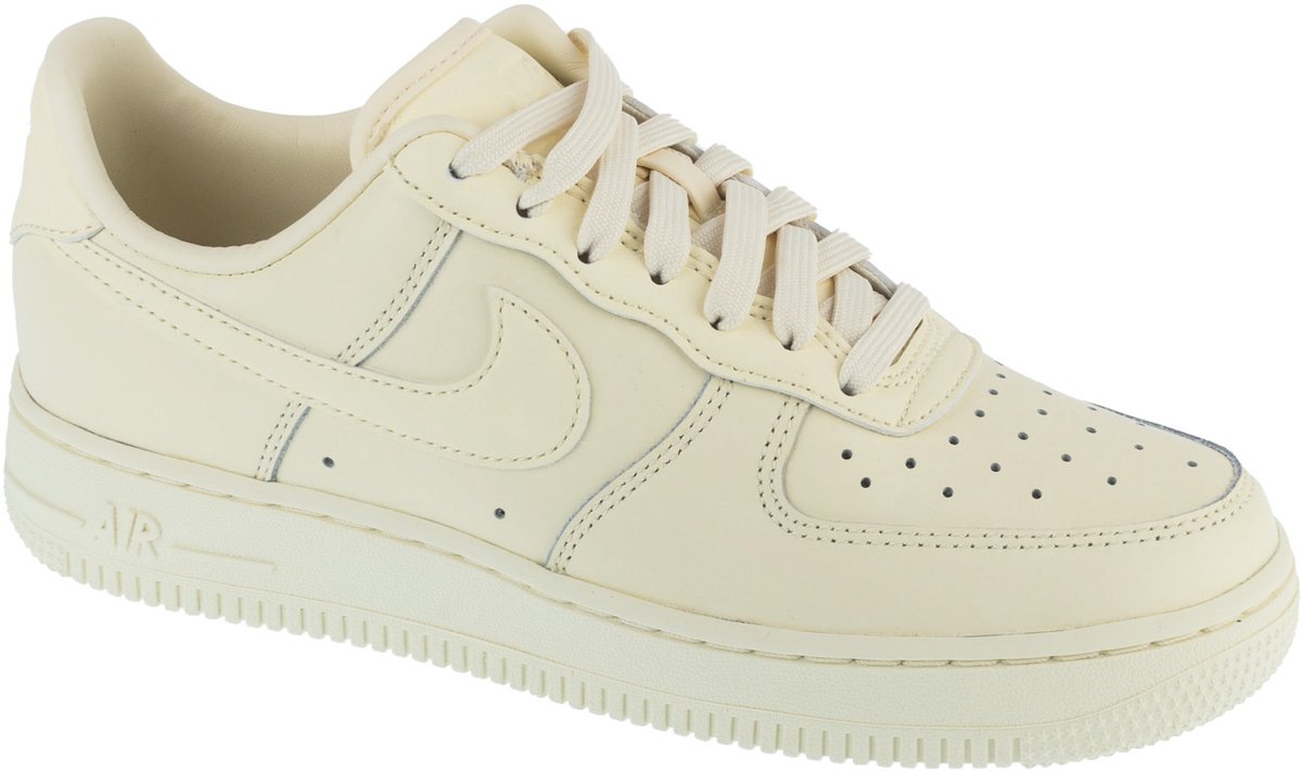 Nike Air Force 1 ’07 Fresh Unisex Sneakers Beige