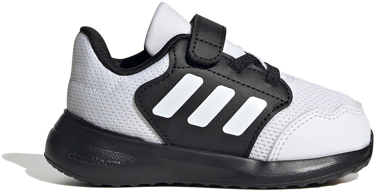 Core Black / Cloud White / Core Black