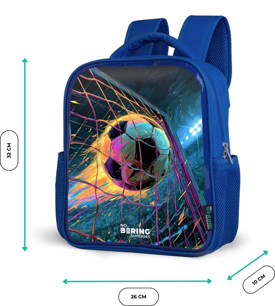 Blauwe rugzak met neonkleurige voetbal in een net. Afmetingen 32x26x10 cm.