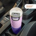 Paarse Kambukka thermosbeker met lichtpaars gestructureerd middenstuk in een bekerhouder in de auto.