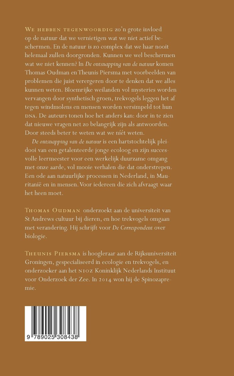 Boek met een Nederlandse tekst over de natuur en een barcode.
