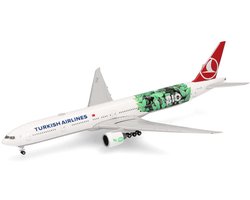 Boeing 777-300ER Turkish Airlines Bio Fuel