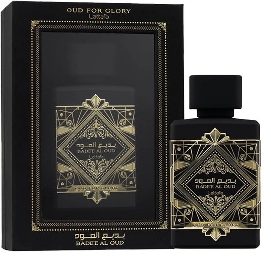 Zwarte Lattafa "Oud For Glory" "Badee Al Oud" Eau de Parfum fles en doos met gouden geometrisch design.