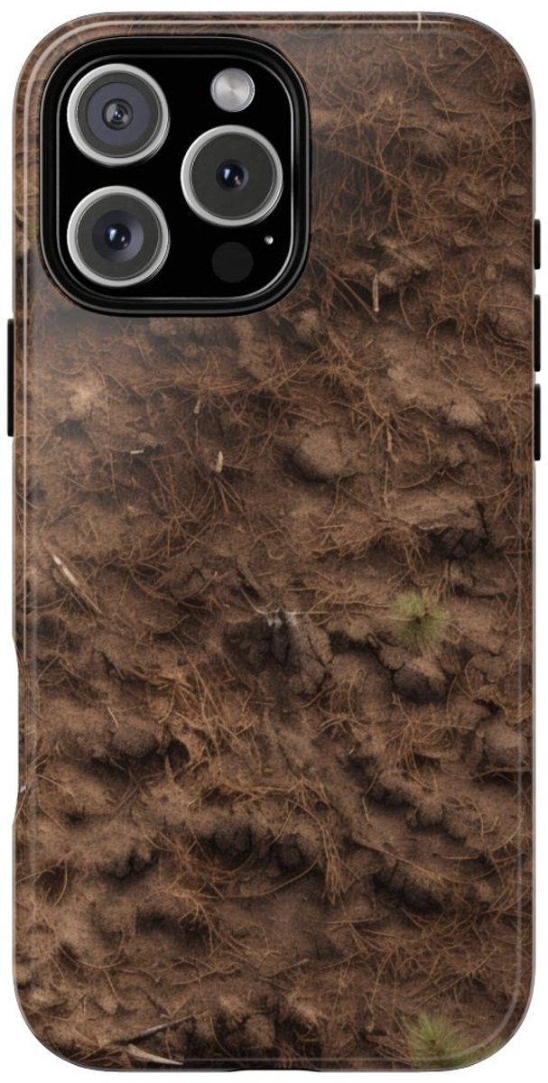 Bosgrond met Dennennaalden – Telefoonhoesje Geschikt voor iPhone 16 Pro Max