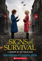 Twee zussen, één doof, één horend, staan in een straat met vlaggen. "Signs of Survival: A Memoir of the Holocaust".